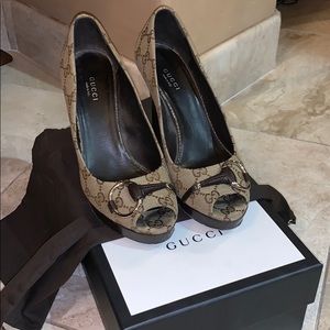 Gucci Peep-Toe Monogram Pumps